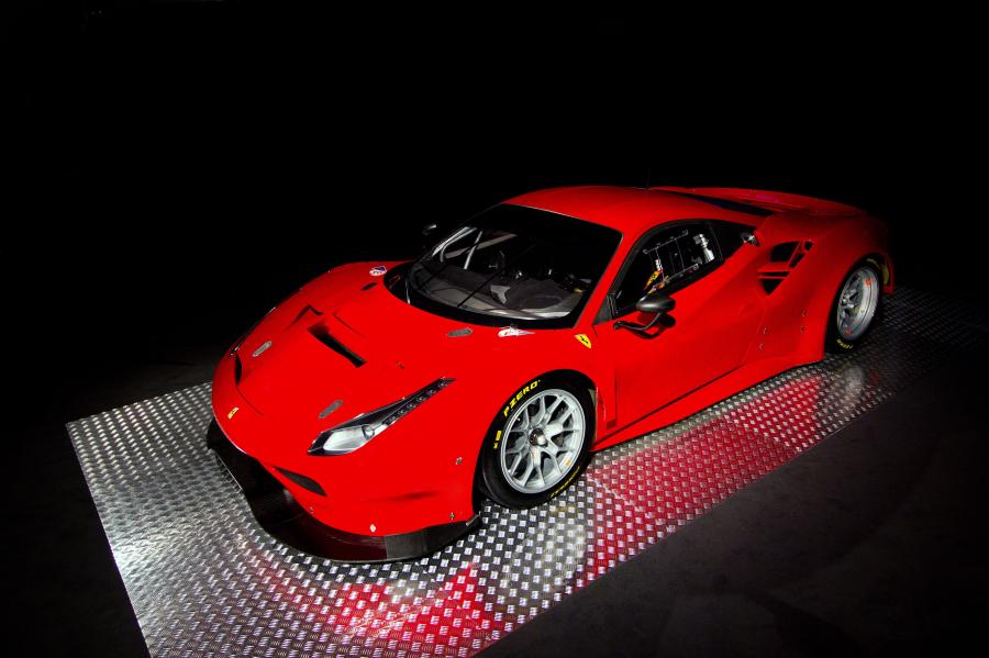  Ferrari 488 GTE 2016 года  (фото 33 из 41)